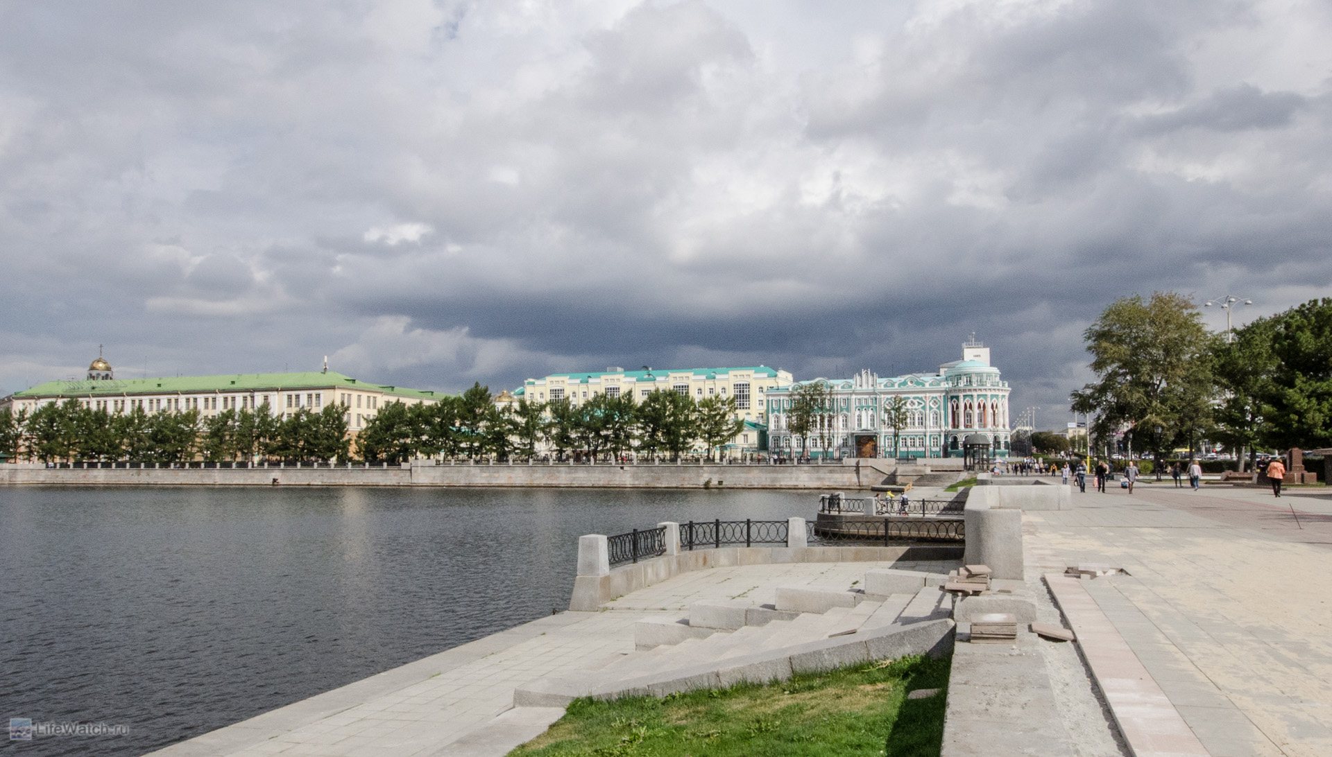Плотина Городского пруда на реке Исеть