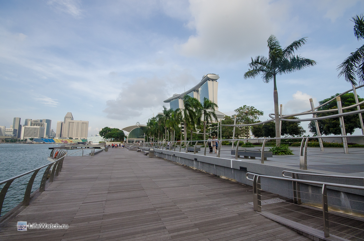 Набережная в районе Bayfront